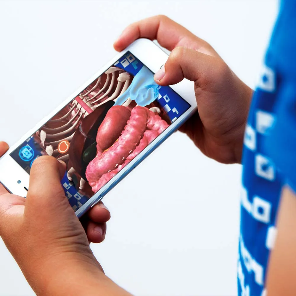 Curiscope Virtuali-Tee Augmented Reality T-Shirt for Anatomy - Small 